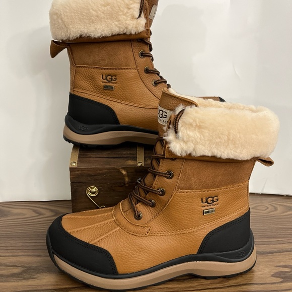UGG Women's Adirondack III Chestnut Brown Waterproof Leather Snow Boots  Size 8 - Picture 3 of 12